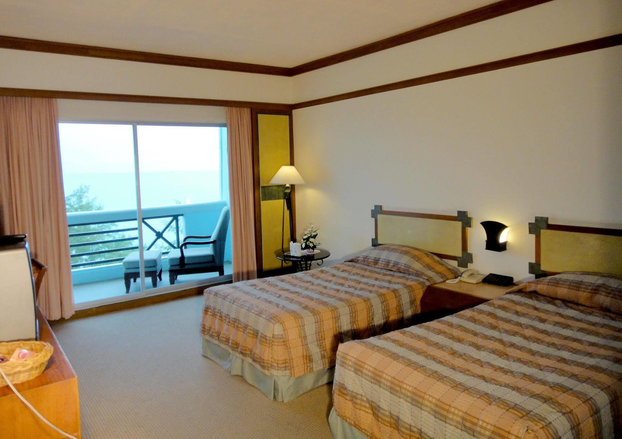 Bp Samila Beach Hotel & Resort Songkhla Extérieur photo